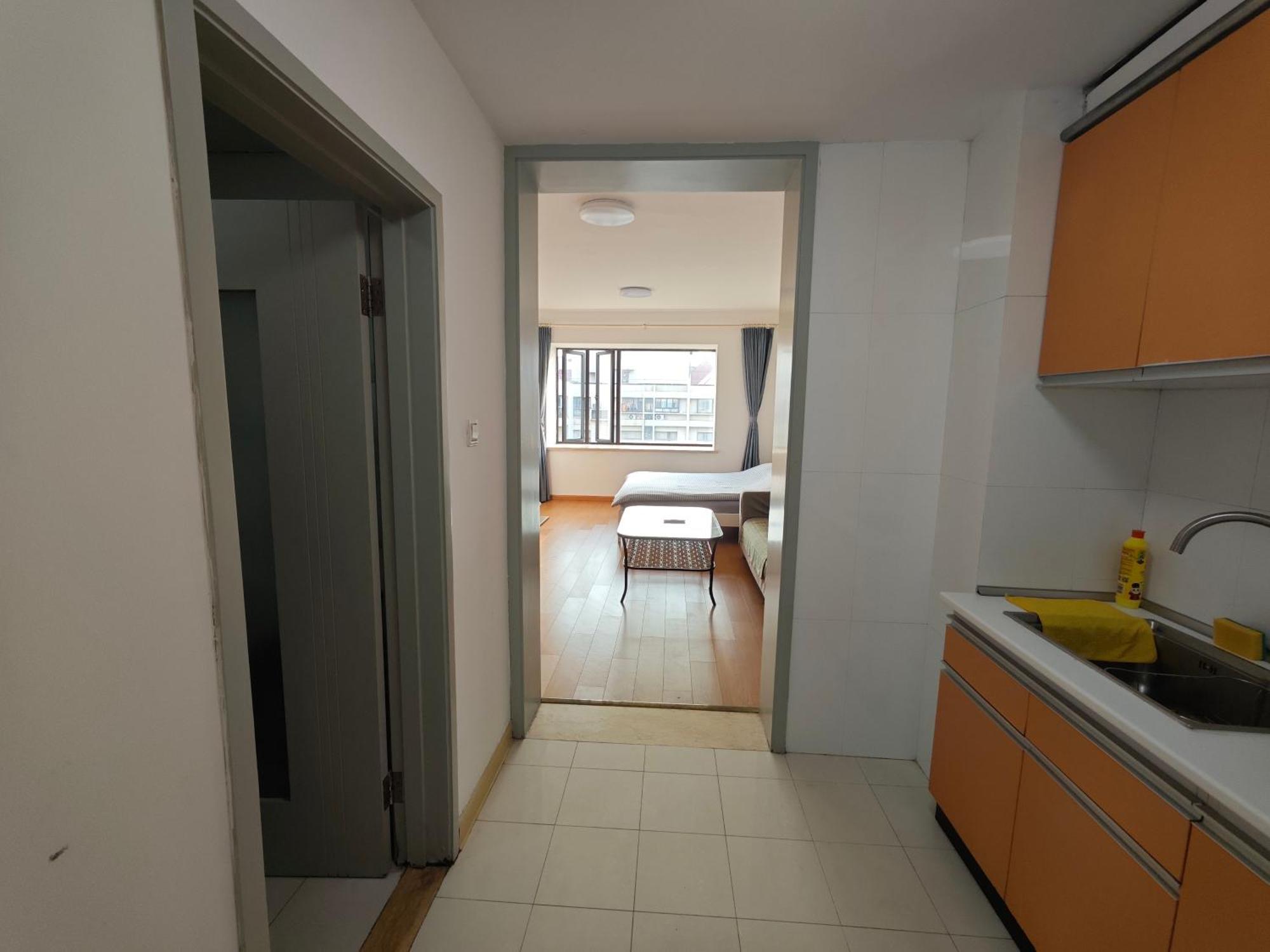 Inestin Xinjinqiao Road Aparthotel 4*